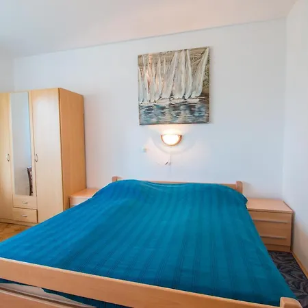 Apartment House 112 Baska (Krk)