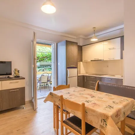 House 112 * Baska (Krk)