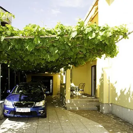 House 112 Apartment Baska (Krk)