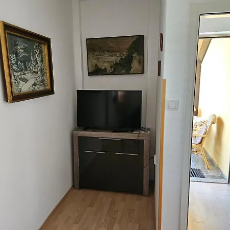 House 112 Apartment *