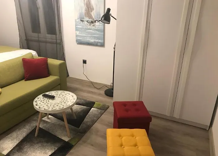 Apartman House 112 *